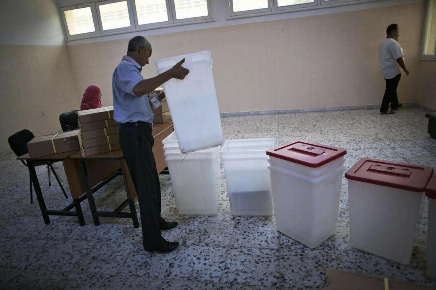 Первые свободные выборы. Ливия выборы. Ливия избирательная система. Отмена выборов в Ливии. Voting begins.