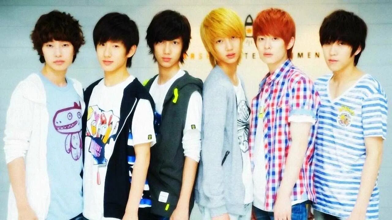 H. Бойз бэнд корейская группа. Boyfriend witch. K9 boyfriend. Boyfriend группа корейская.