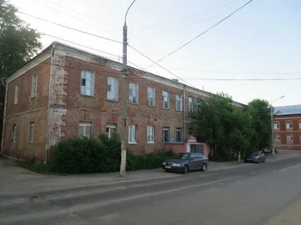Красный серпухов