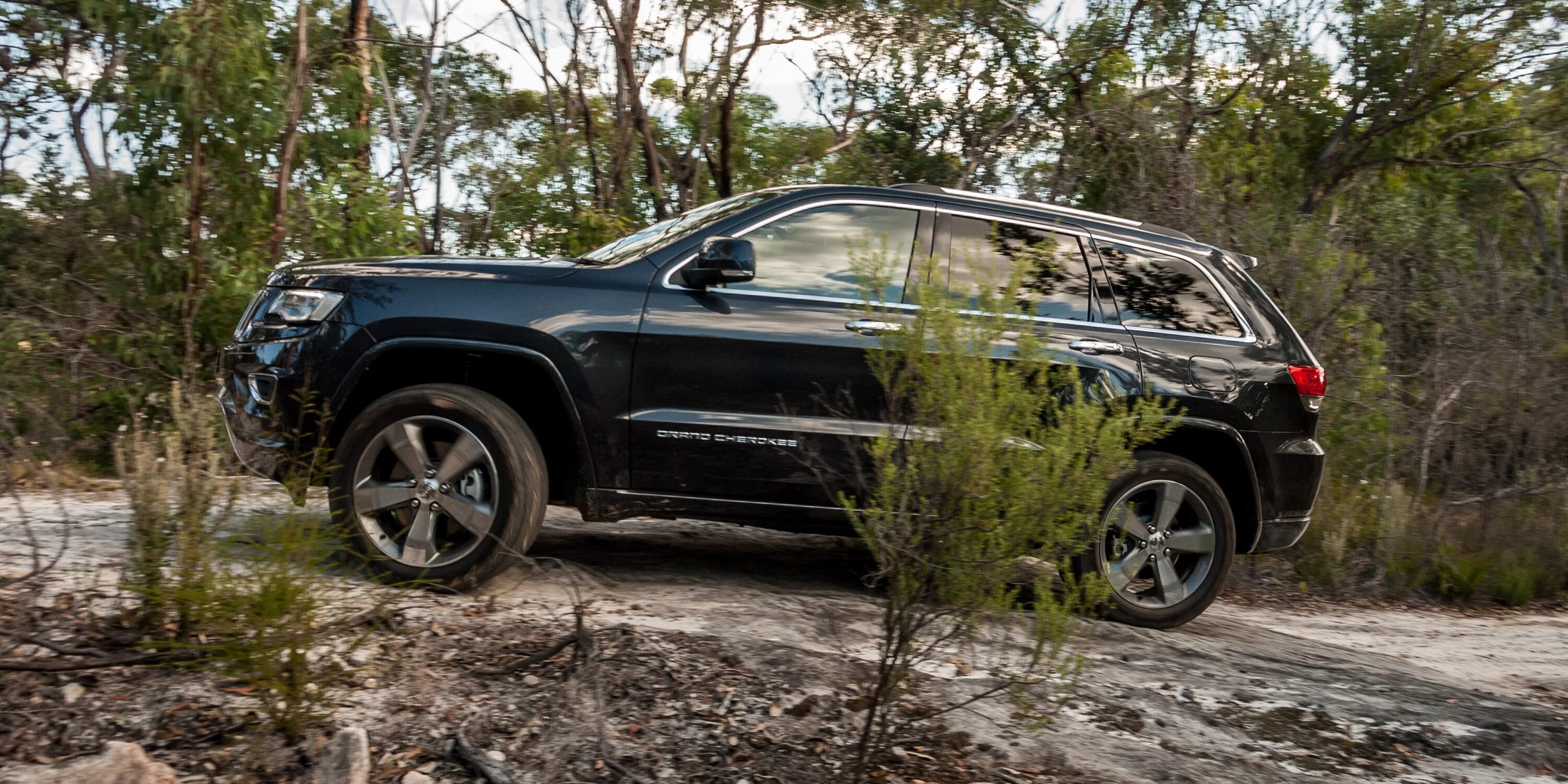 Jeep grand cherokee wk1 3. Ошибки jeep grand cherokee. C107c ошибка jeep grand cherokee. Ошибки jeep grand cherokee. Wk1 jeep grand cherokee 3.