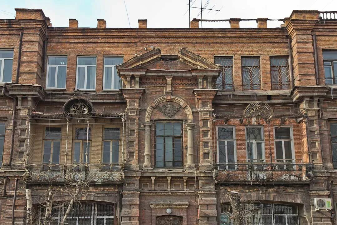 старый дом чита. усадьба зазовских чита. особняк полутова чита. чита достопримечательности. чита дом игнатьевой игнатьевой.