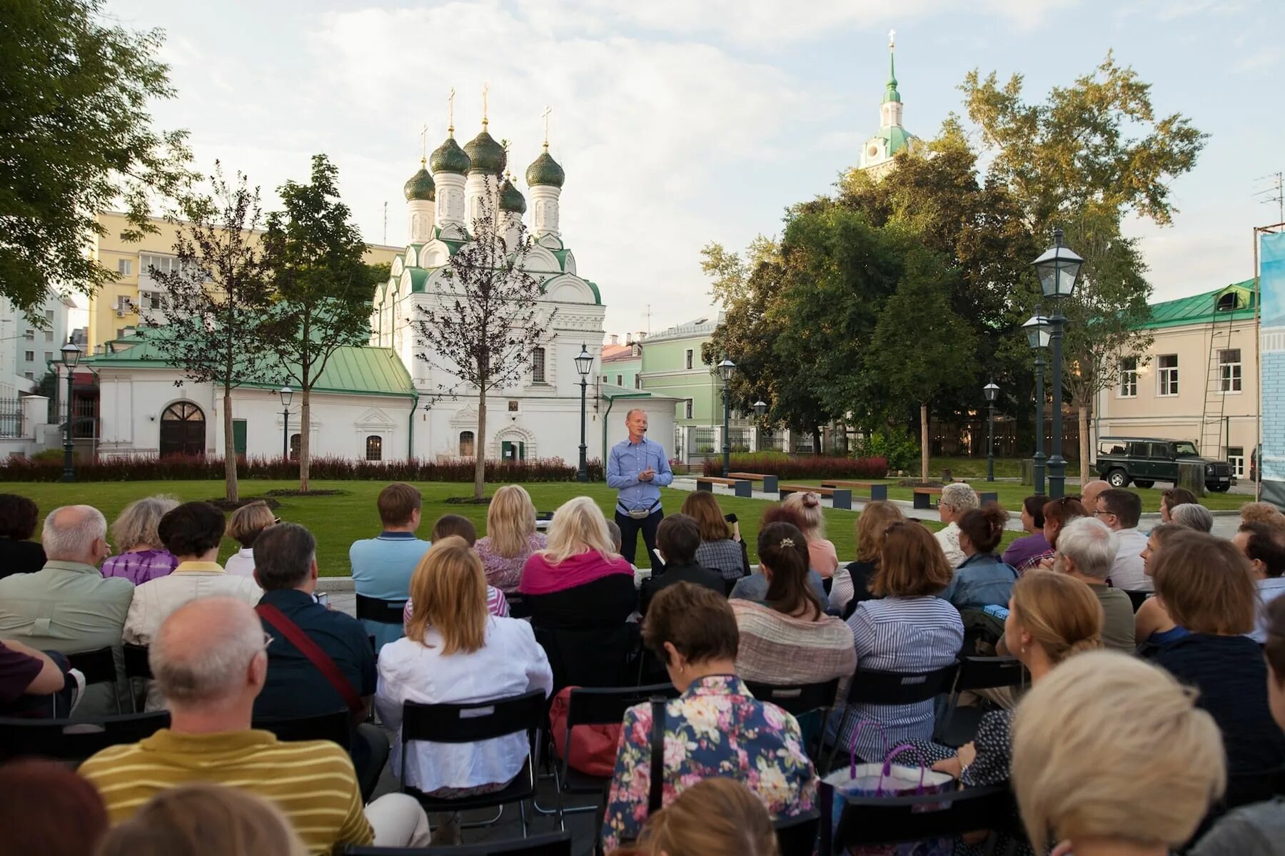 Жители меняют город. Музей Москвы лекторий. Мероприятия в Москве. Черниговское подворье. Уличный лекторий.