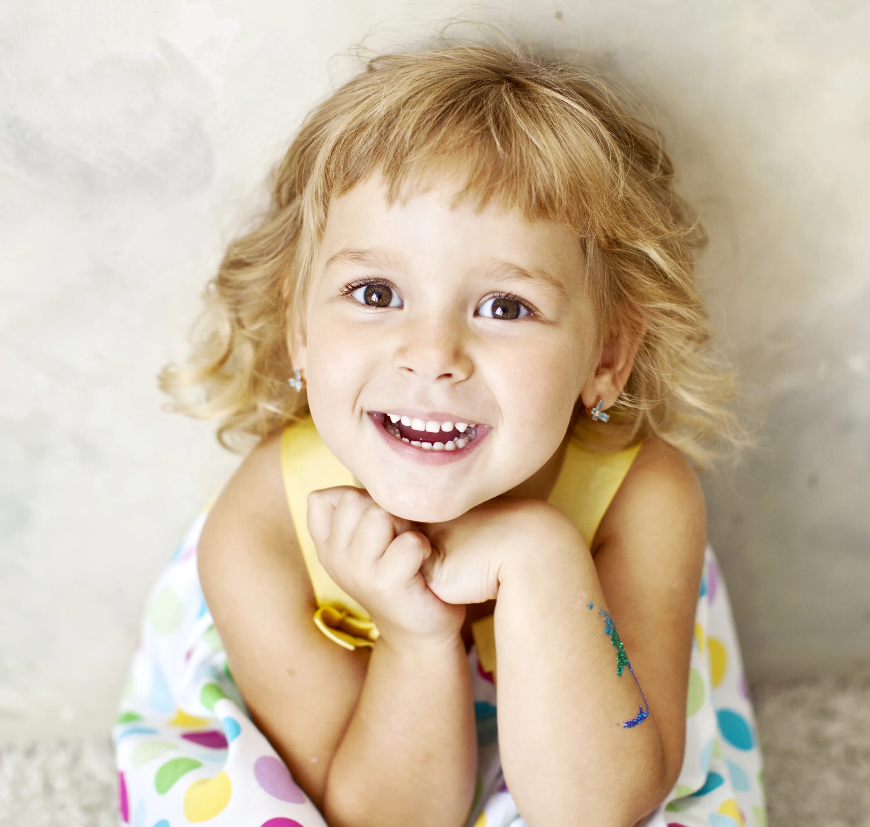 Игрушки для детей. Игрушки для детей. Ребенок 6 лет. Ребенок 7 лет. Как называется ребенок в 7 лет.