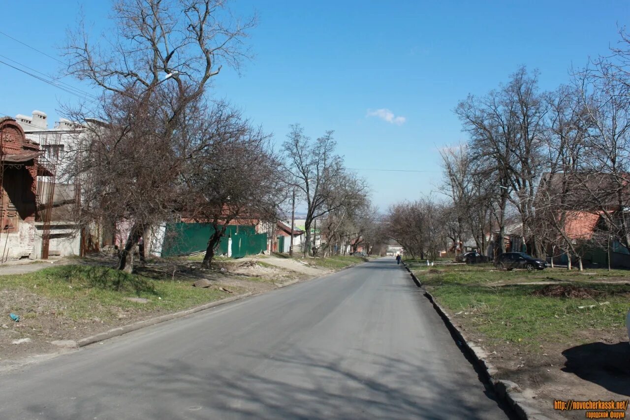 Новочеркасск улица Калинина новый асфальт. Ленгника Новочеркасск. Новочеркасск ул. Щорса 200. Новочеркасск 201.