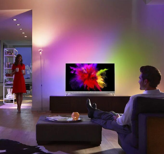 Телевизор philips 50 дюймов. Philips Ambilight 55 дюймов. Телевизор Филипс эмбилайт. Телевизор с подсветкой эмбилайт Philips. Philips oled807 Ambilight.