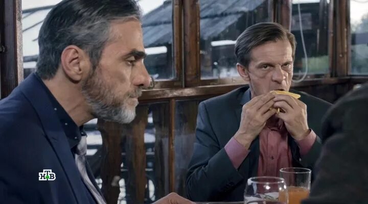 чужая стая. чужая стая 13. чужая стая следователь. кот катается на качелях видео. чужая стая 13.