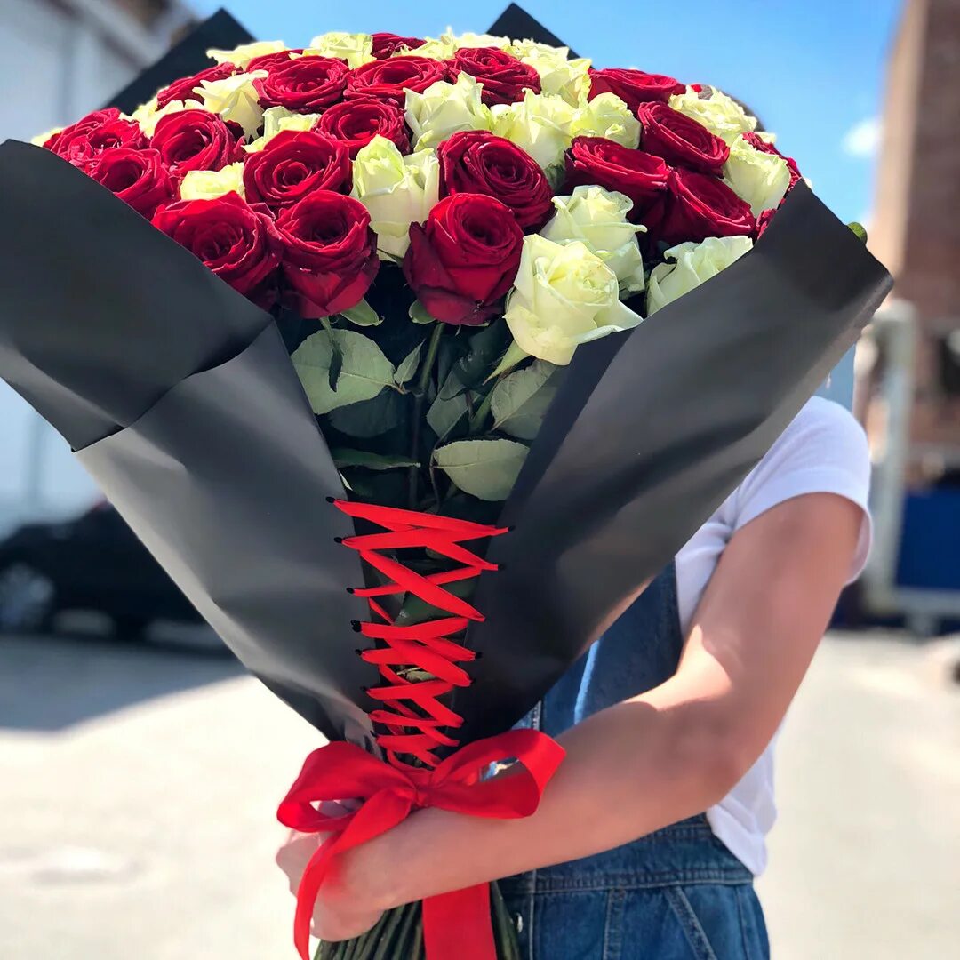 Розы 120 см. Длинный букет. Букет длинных роз. Гигантский букет. Розы 140 см.