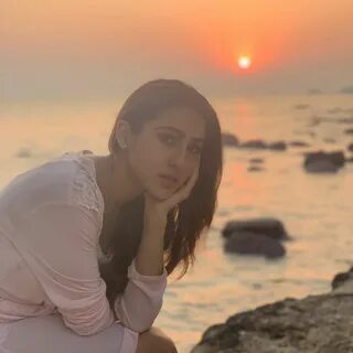 Sara Ali Khan wallpapers.