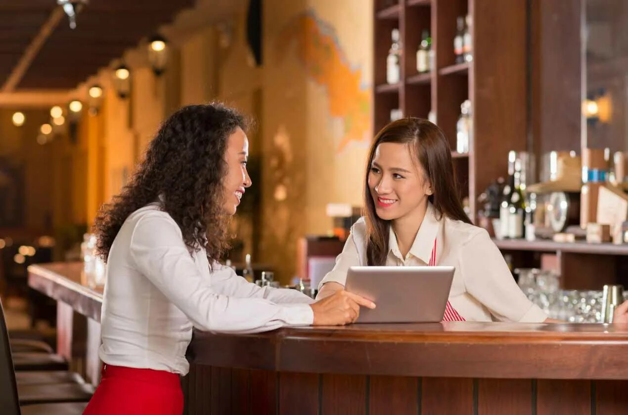 Ищем администратора. Офисные девушки. Менеджер ресторана. Второй администратор. Отдел продаж.