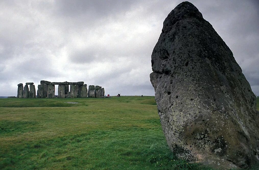 Stone placing. Стоунхендж пяточный камень. Стоунхендж святилище друидов. Сарсены Стоунхендж. Пяточный камень (Heel Stone).