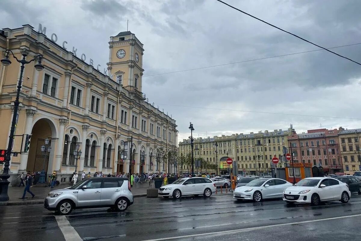Пешеходная экскурсия. Спб 8 августа. Ветер в петербурге. Спб 8 августа. Теплоход чижик.