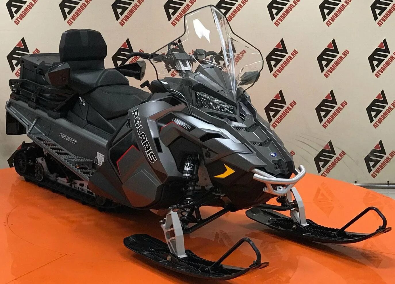 Polaris adventure. Снегоход polaris titan 800. снегоход polaris утилитарный 800 titan. polaris titan 800 adventure 155. polaris titan 800 adventure.