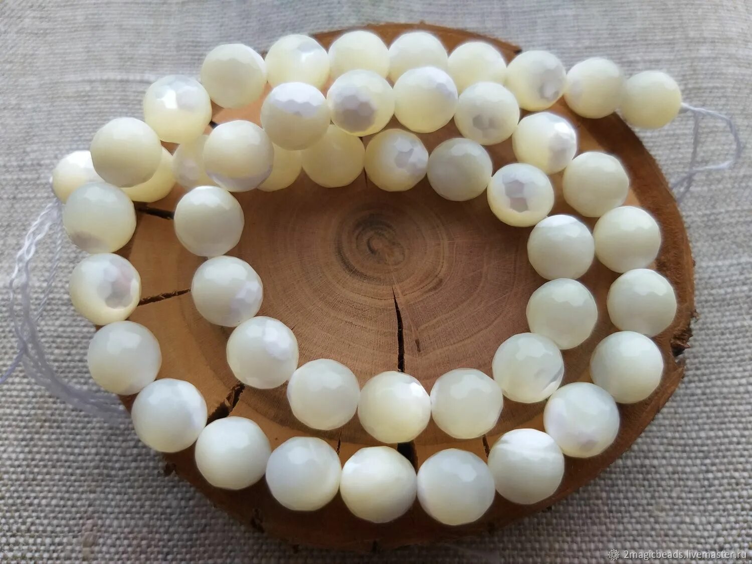 перламутр круглый. духи круглые перламутр. пластины из перламутра круглые. серьги плоские круглые перламутровые белые.