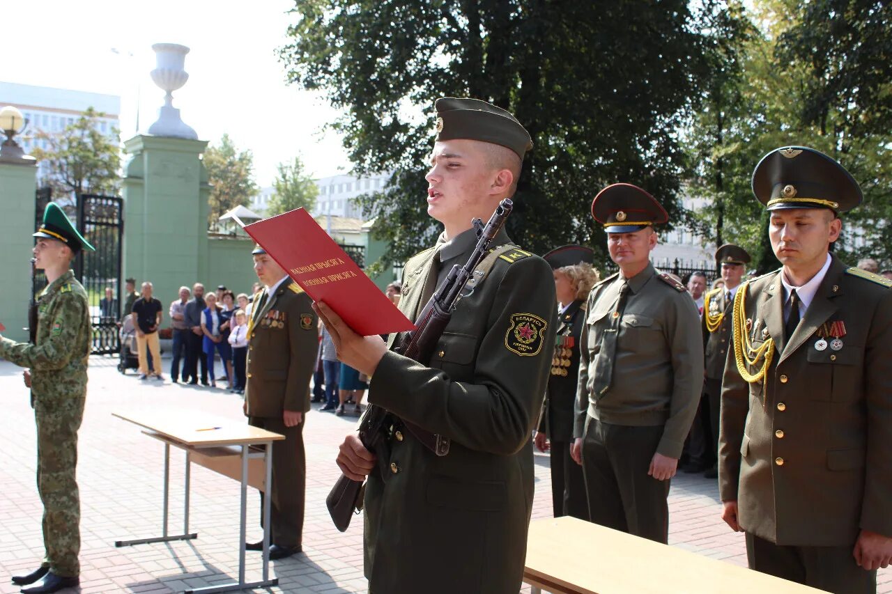 Военно медицинские факультеты. Военная медицинская Академия Минск. Военный Факультет. Военно-медицинский Факультет. Санкт-Петербург военный медицинский университет.