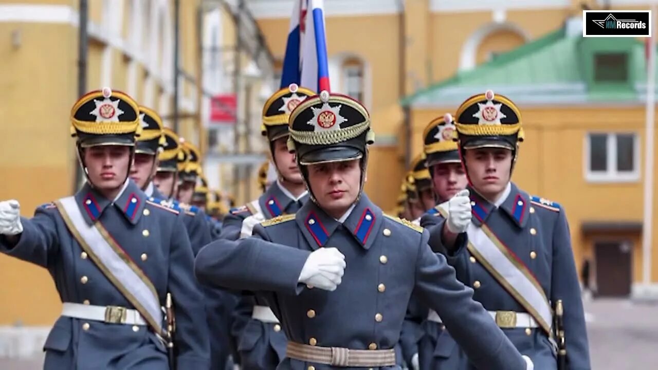 Кремлевская форма. Форма ФСО президентский полк. Парадная форма ФСО президентский полк. Президентский полк церемониальная форма. Форма Юдашкин президентский полк.