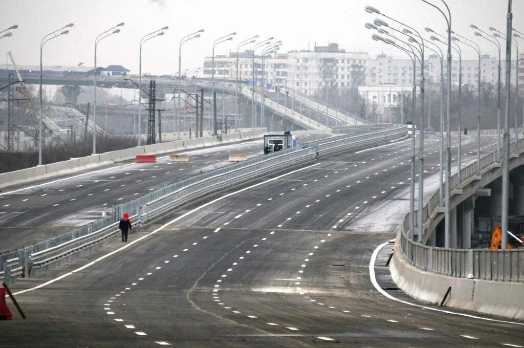 Дороги Москвы. Инфраструктура Москвы. Трасса в городе. Внеуличных магистралей.