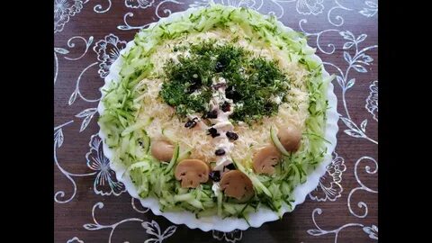 Салат березовая роща с черносливом и грибами