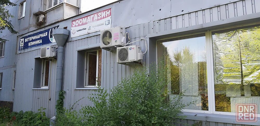 Улица планеристов 55 новороссийск. Оренда комерческого помещения днр. Дзержинского 68 донецк. Ул. Салон белла донецк днр.