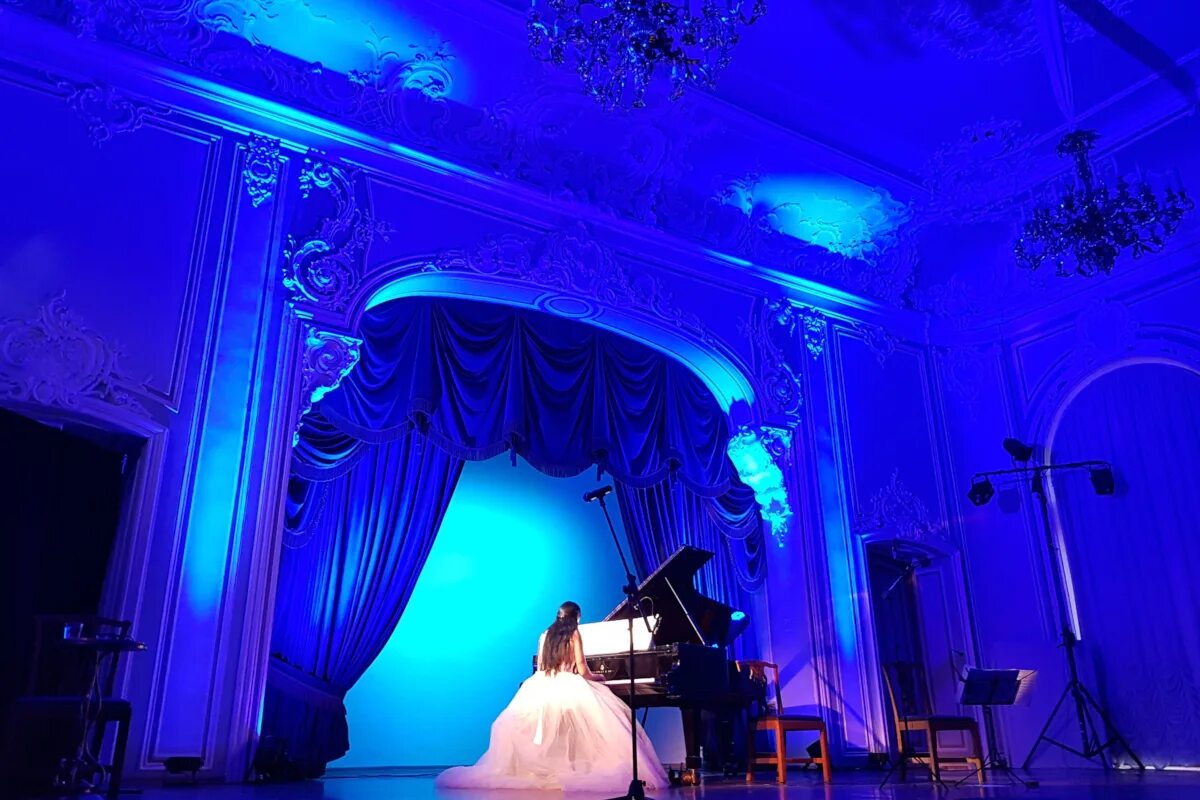 зеркальный зал дворца белосельских-белозерских. невский 41 дворец белосельских-белозерских. дворец белосельских-белозерских зал. , 41. дворец белосельских-белозерских в санкт-петербурге зал.