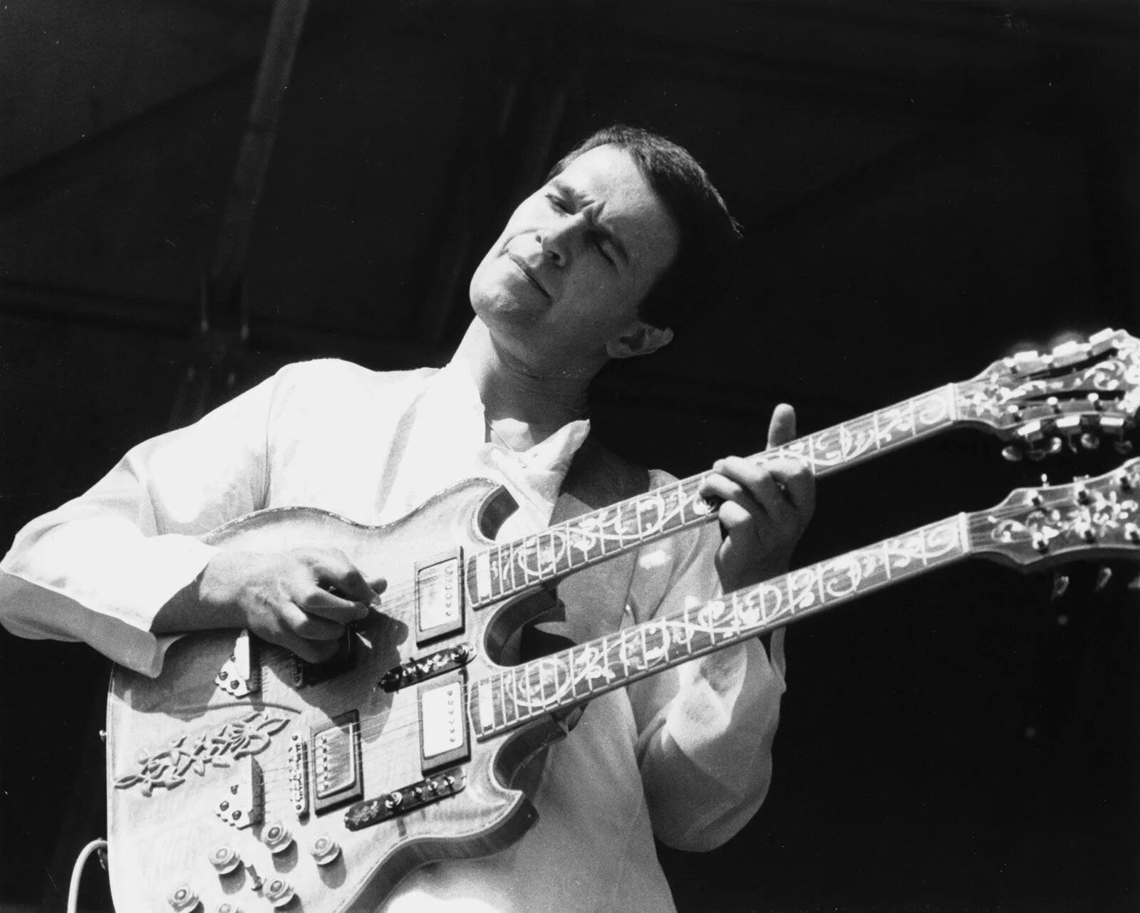 Mahavishnu orchestra. Джон Маклафлин. Джон Маклафлин (гитарист). Маклафлин - Mahavishnu Orchestra. МАХАВИШНУ Джон Маклафлин.