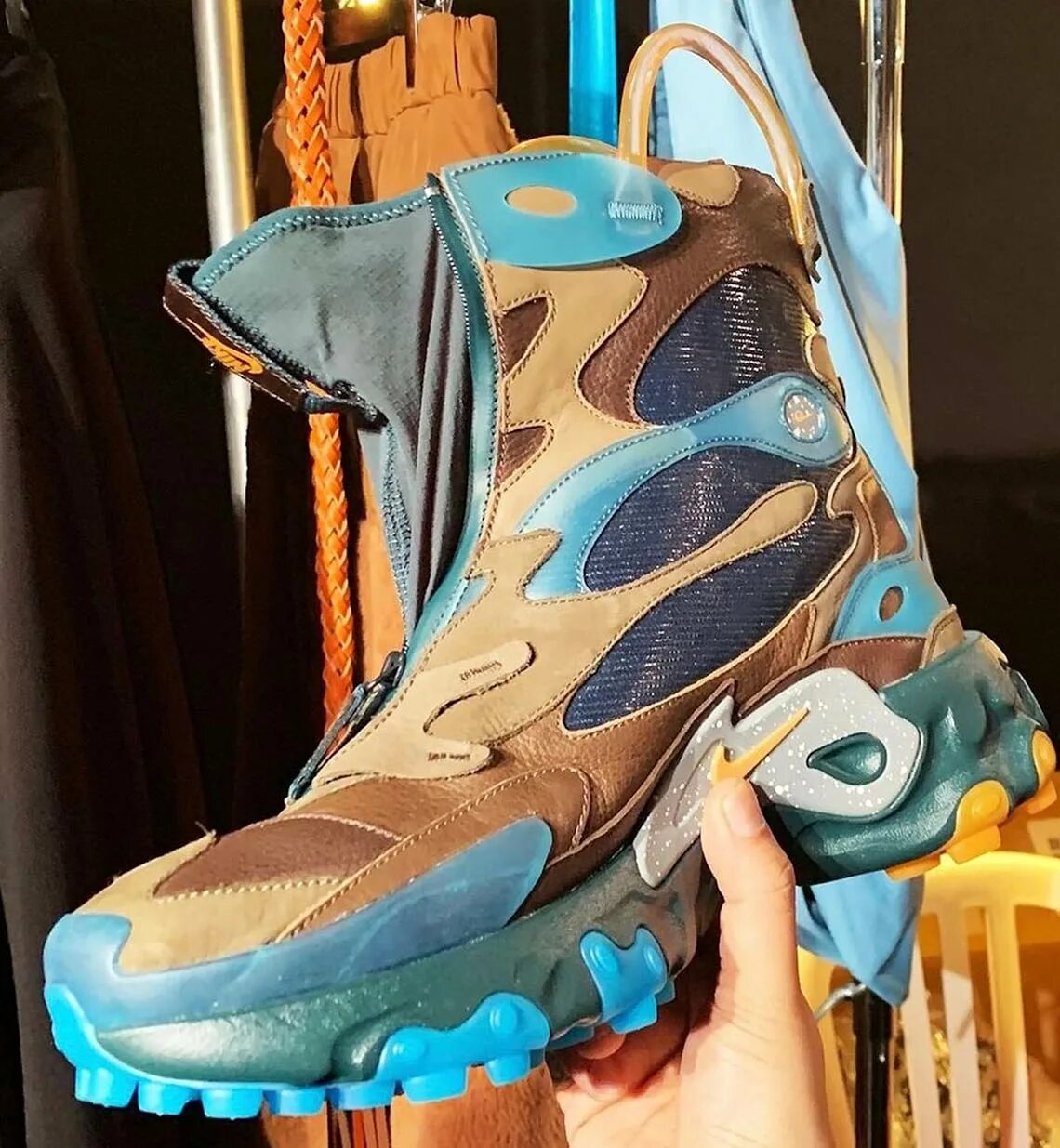 React boots. Nike x undercover react boot. nike undercover ботинки. nike react undercover. nike react boot.