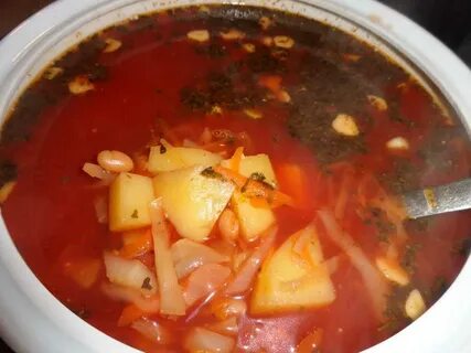 Борщ с консервированной фасолью