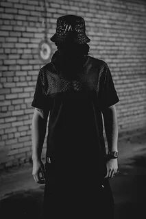 Blvck ceiling