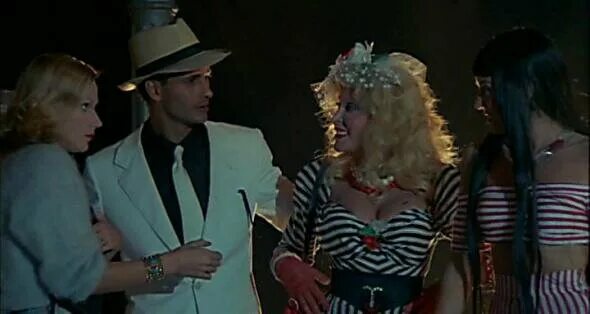 Страстные гифки. Теленовелла 2015 kiss. Брасса любовь и страсть. Нежная страсть. Красивый поцелуй.