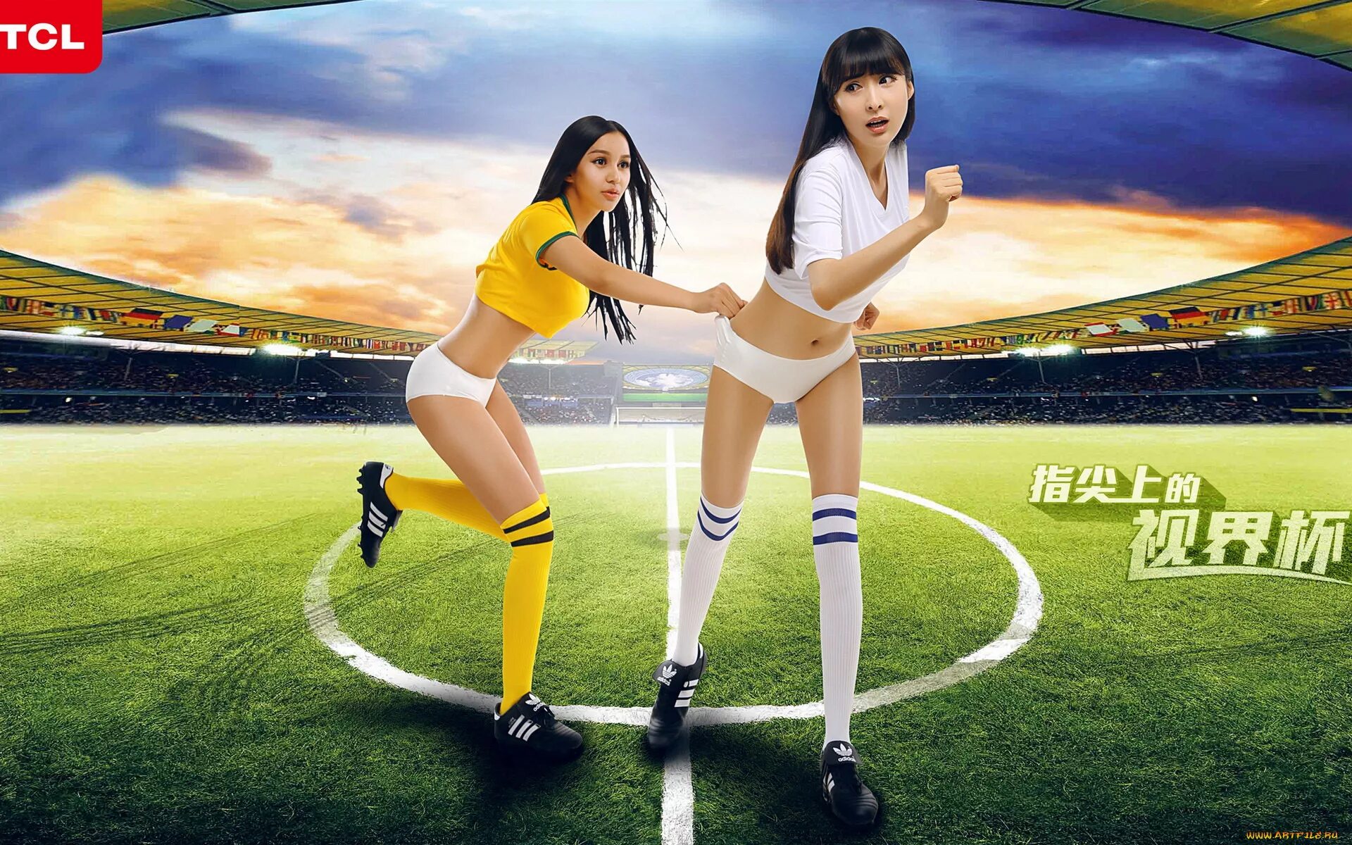 Юфл девушки футбол 2024. Девушка спорт футбол. Девушка с футбольным мячом. Девушка с футбольным мячом обои.