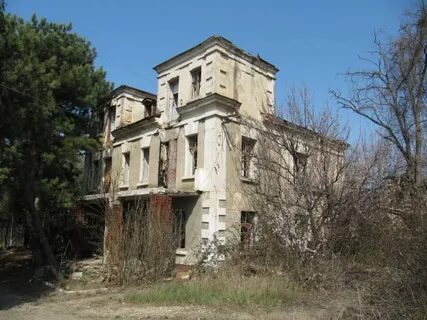 Древнее здание севастополя