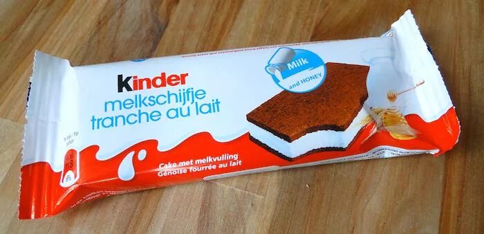 Kinder milk slice kinder молочный ломтик. Киндер милк. Киндер милк слайс 28г пирожное 28 г. Киндер пингви молочный ломтик. Киндер слайс.