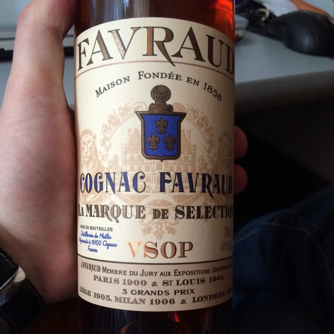 Коньяк Favraud VSOP. Коньяк Фавро VSOP. Коньяк Favraud vs. Французский коньяк Фавро. Коньяк selection 0.5