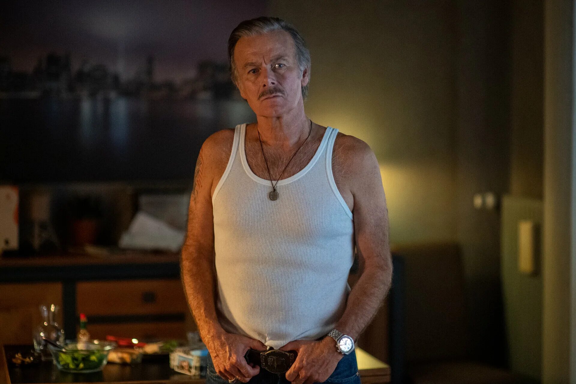 Фильм будь мужчиной 2013 франция. Фильм румба 2022. Крутые ребята не плачут фильм 2014. Федор недотко. Rumba la vie уэльбек.