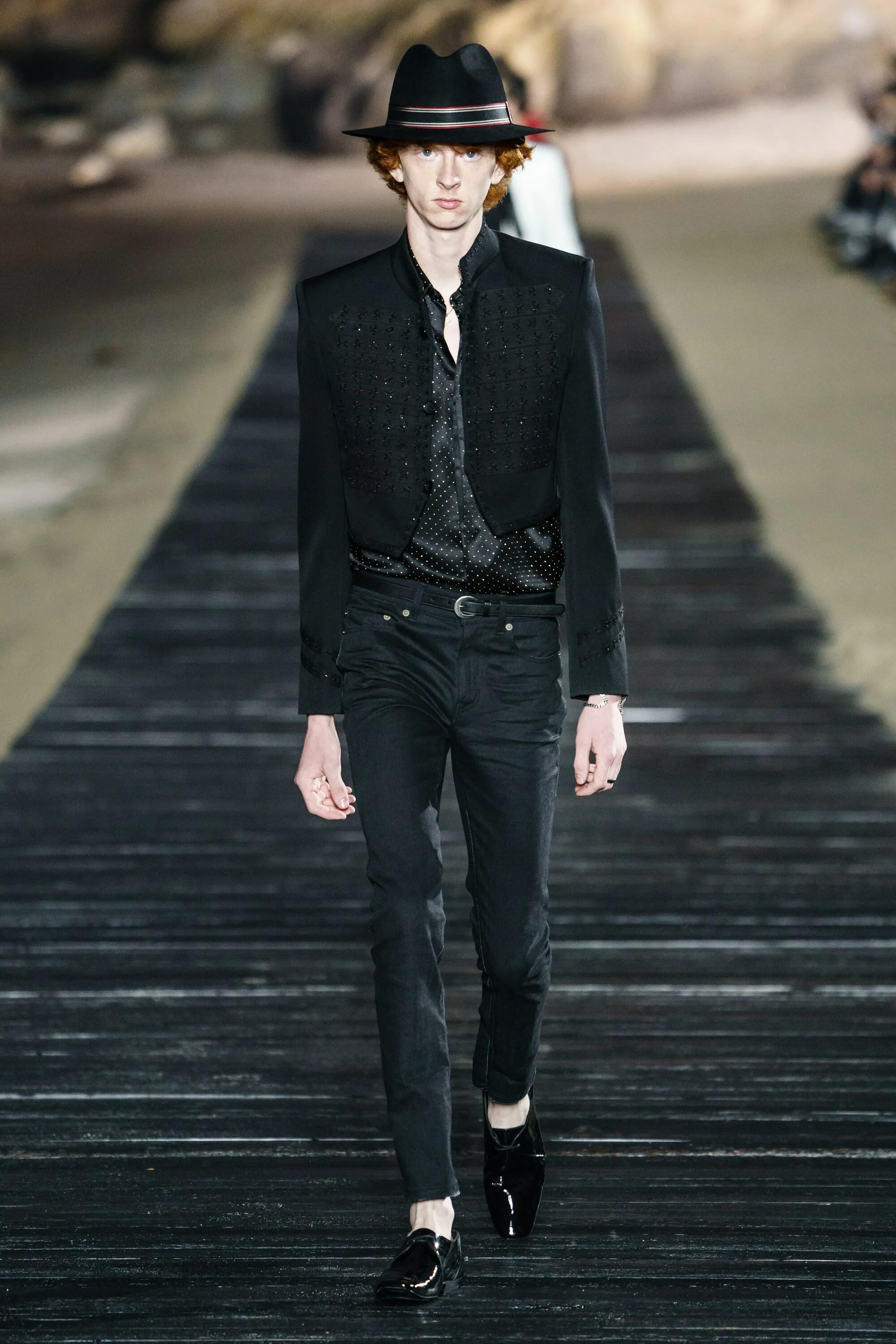 S laurent. Ив сен лоран мужской стиль. сен лоран одежда мужская. yves saint laurent одежда мужская. показ сен лоран мужской.