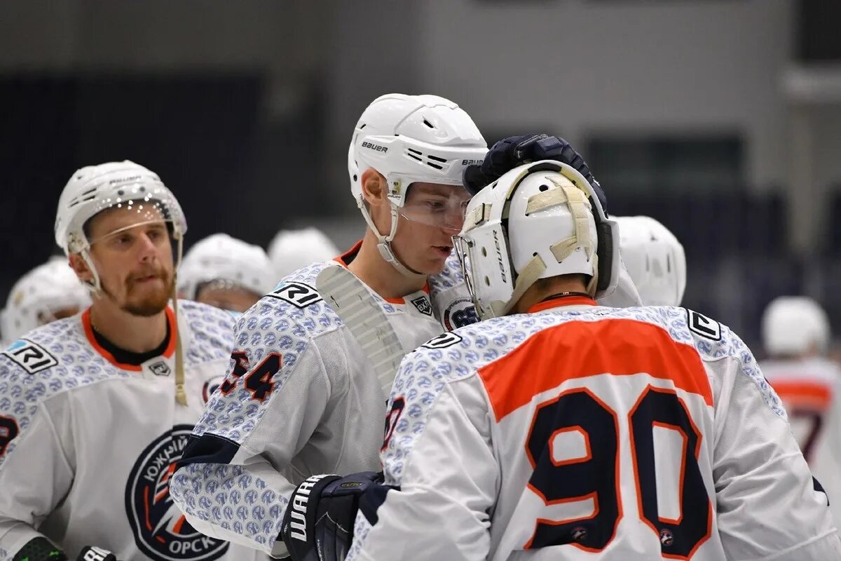 расписание игр южного урала 2023. турнирная таблица премьер лиги на 2022 2023. автобус вышний волочёк 2023. таблица денег за приборку. расписание автобусов вышний волочек 2023.