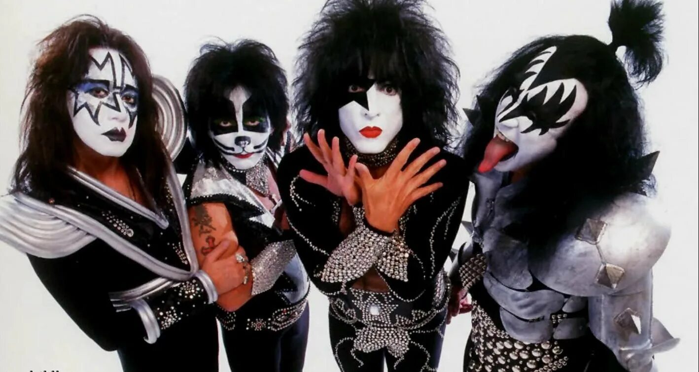 Kiss ur. Группа кисс. Kiss группа концерт. Kiss 1996. Хард рок группа кисс.