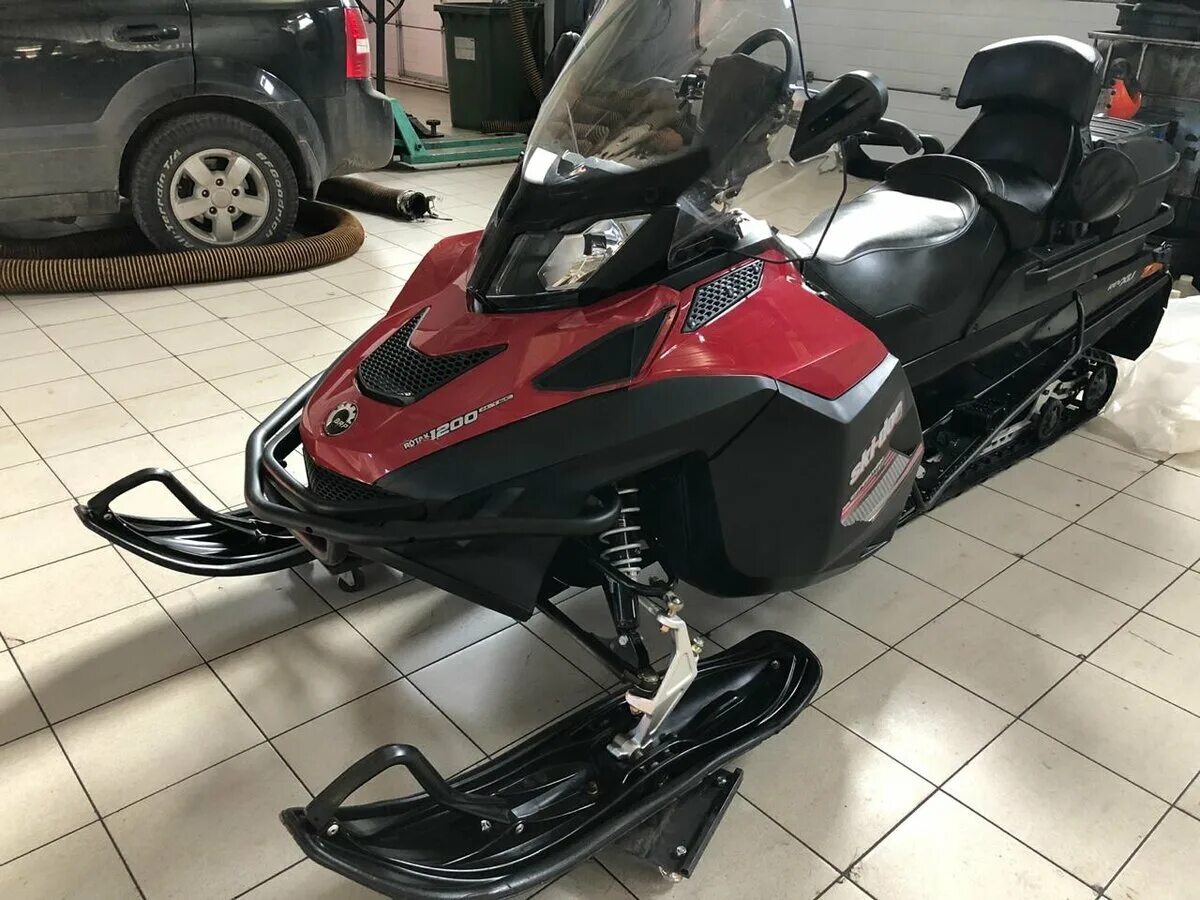 Ski doo expedition se