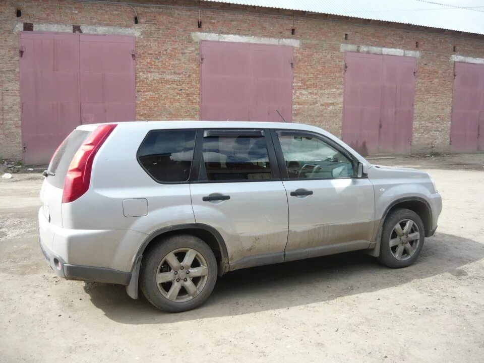 Nissan x-Trail 2007 рейлинги. Ниссан х-Трейл без рейлингов. Ниссан х-Трейл т31 без рейлингов. Снятие рейлингов Ниссан х Трейл т31. Разбор ниссан х трейл