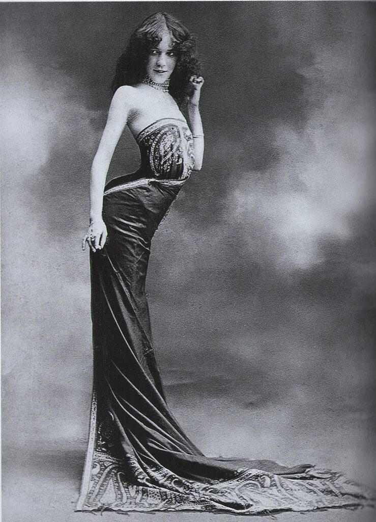 Эдит ла. Эдит ла силфи 1900 г. эдит ла сильф. эдит ла силфи 1900 г изобретательница корсета-змеи. корсет змеи эдит ла силфи.