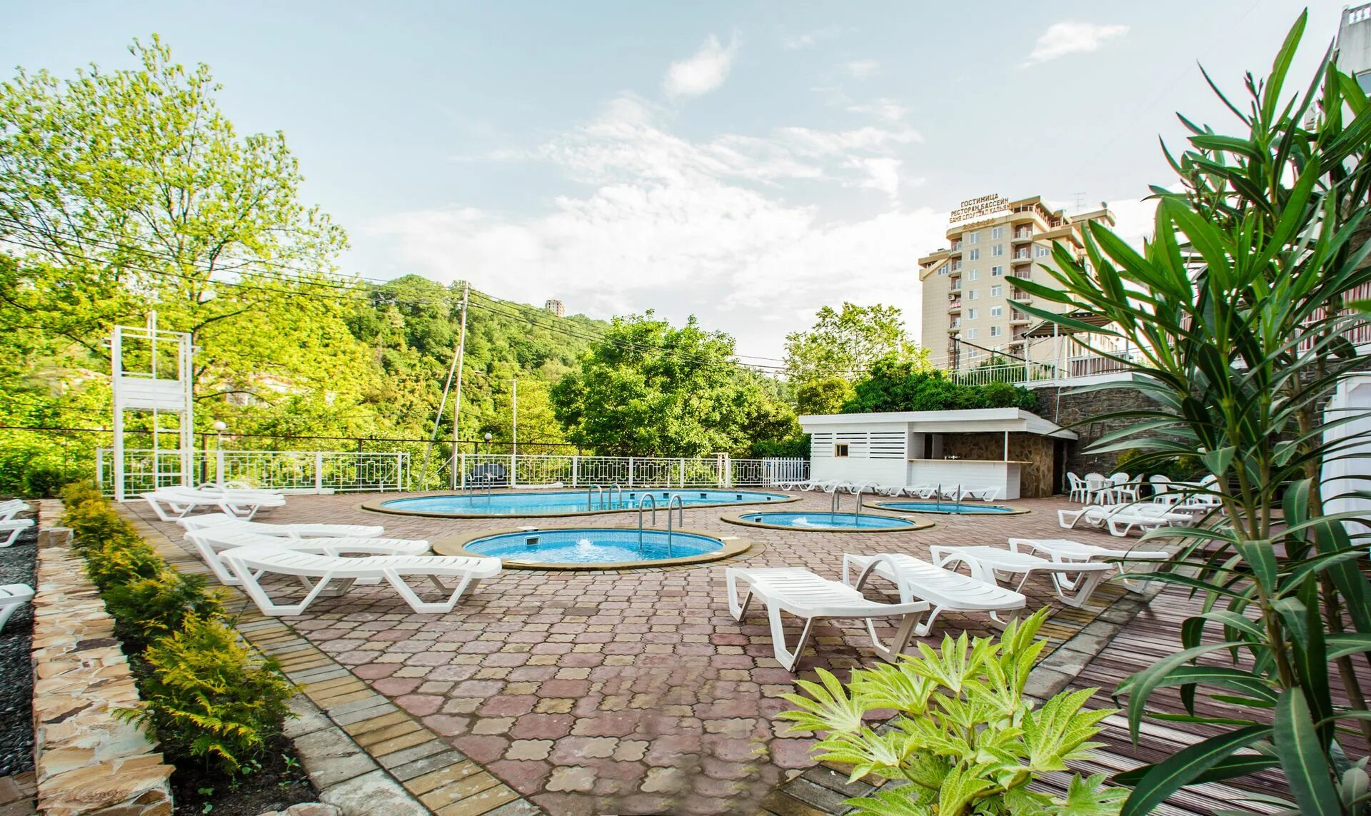 Гостиничный комплекс garden hills сочи. Сочи отель гарден хиллс 3 звезды. Гарден хиллс 2 сочи. Гарден хиллс отель сочи. Garden hills 2 сочи.
