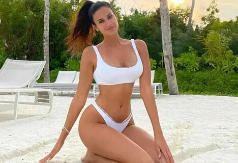 Eleonora Incardona in bikini fa sognare: bella da impazzire - FOTO 