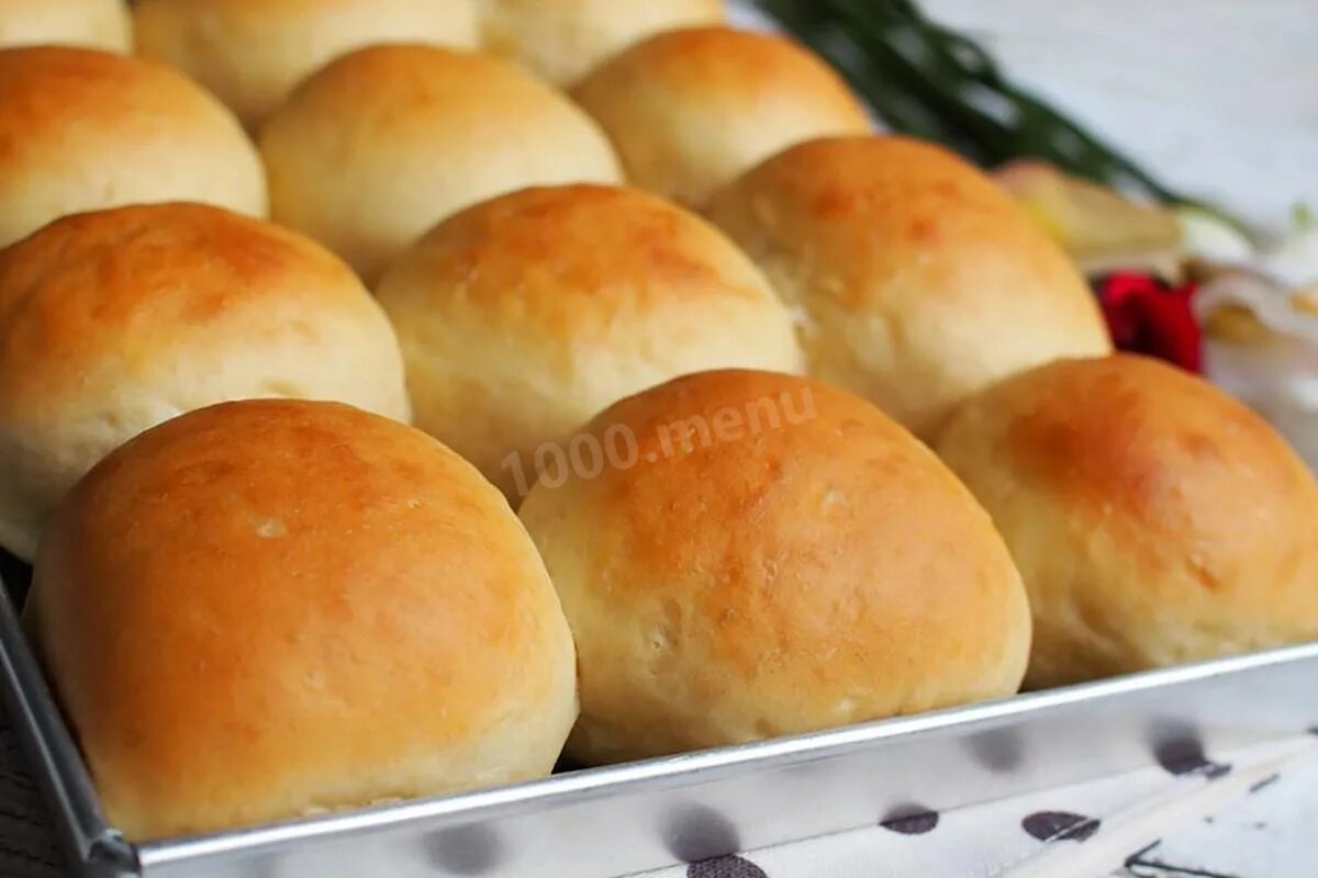 Булочки на кислом молоке с дрожжами