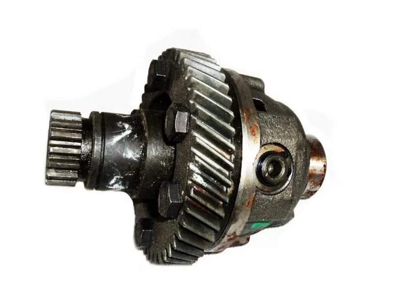 Раздаточный дифференциал. Раздаточный дифференциал. Межосевой дифференциал нива. Дифференциал раздатки нива 2121. Раздаточная коробка нива с 4-х сателлитным дифференциалом.