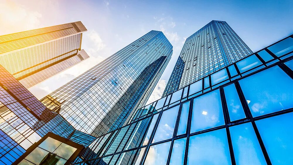 Проект офисного здания. Красивые промышленные здания. Офисное здание на прозрачном фоне. Деловые здания. Недвижимость здания.