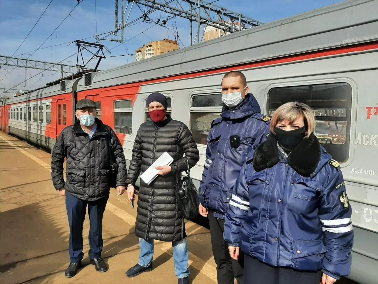 Черное горьковское направление. Коллапс на ЖД Горьковского направления. Платформа Железнодорожная Горьковское 2017. Горьковская ЖД станции. Станция Маяк Горьковская ЖД.