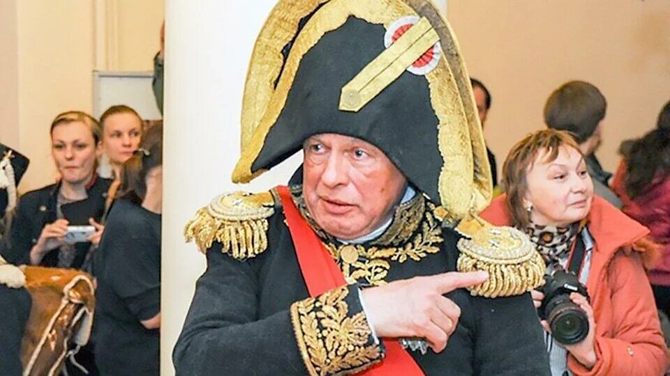 Историк студентка. Доцент расчленитель олег соколов. Олег соколов доцент спбгу. Олег валерьевич соколов историк. Историк олег соколов санкт-петербург.