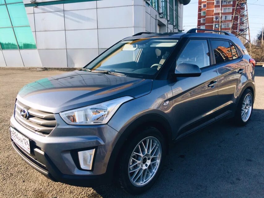 Hyundai Creta r18. 235/50 R18 Hyundai Creta. Крета на 18 дисках. Хендай Крета r 18-18. Creta hyundai 17