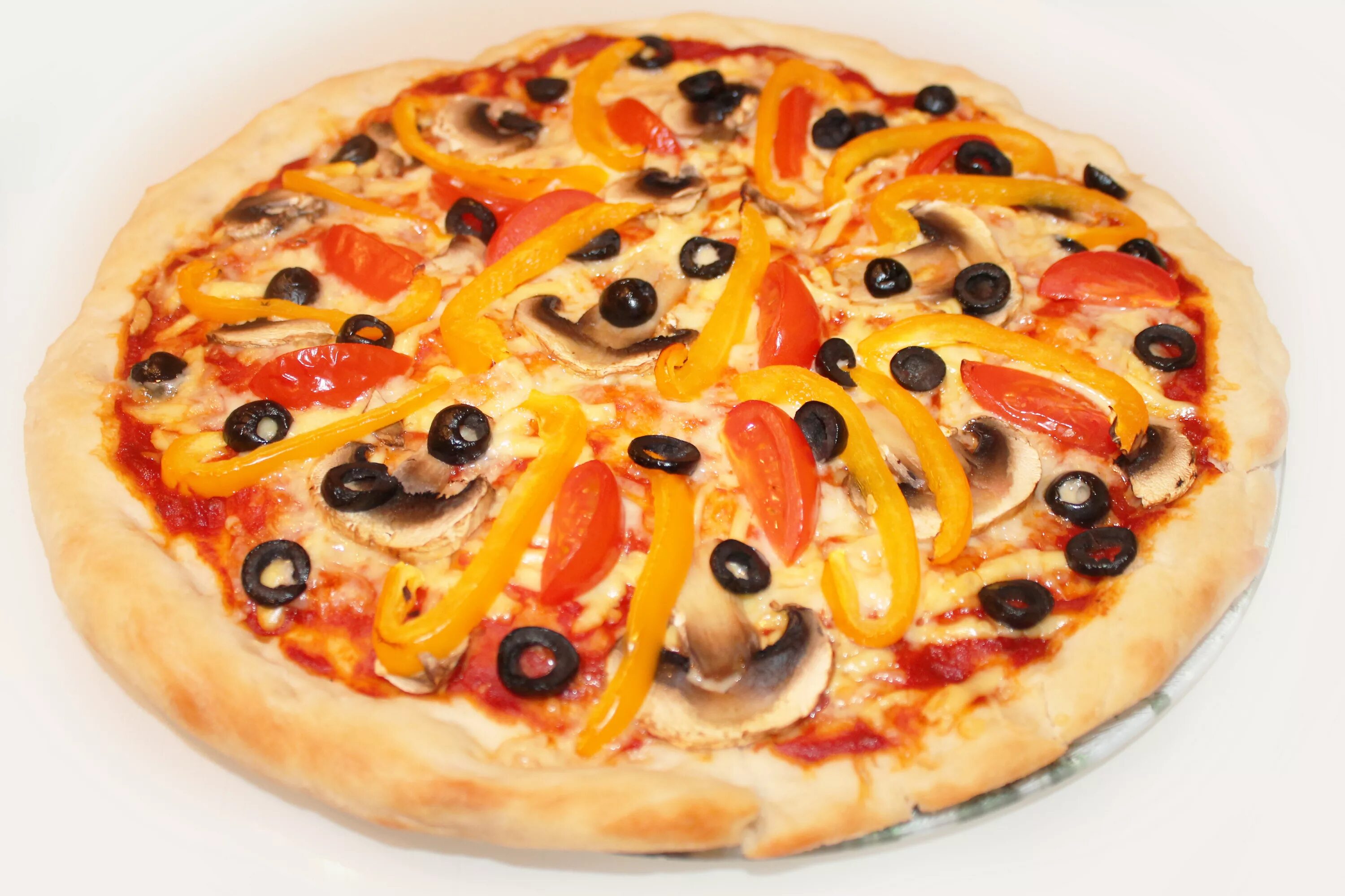 Рецепт теста для пиццы классический итальянский. Пицца на дрожжевом тесте. Мягкая пицца. Традиционное тесто для пиццы. Мягкое тесто для пиццы.
