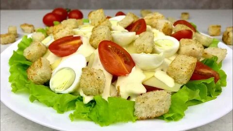Салат с курицей классический простой сухариками