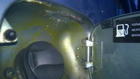 Бензин на кузове